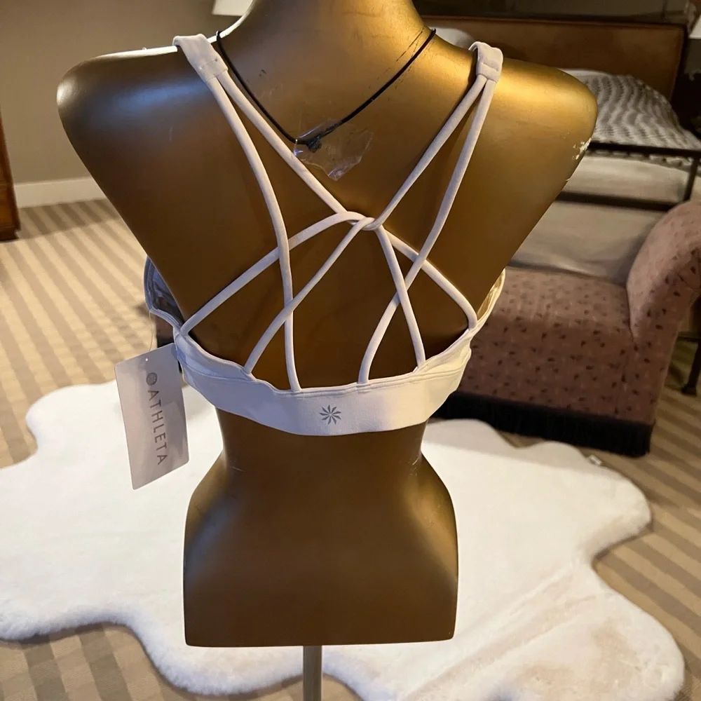 Athleta off white Plunge Sports Bra Tank - Picture 2 of 5